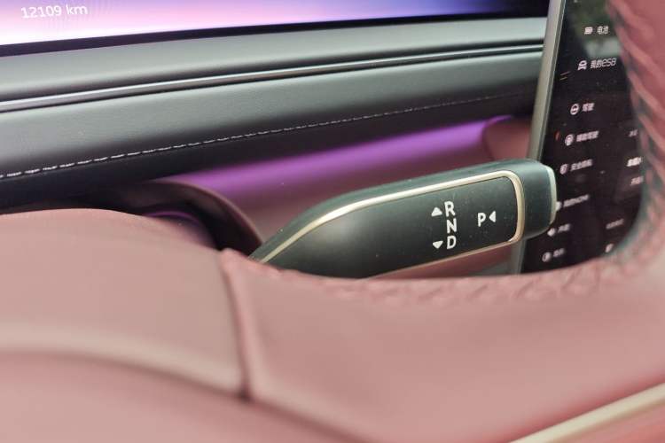 Used Nio ES8 2026 Model 6-seat Executive Signature Edition Gear Lever