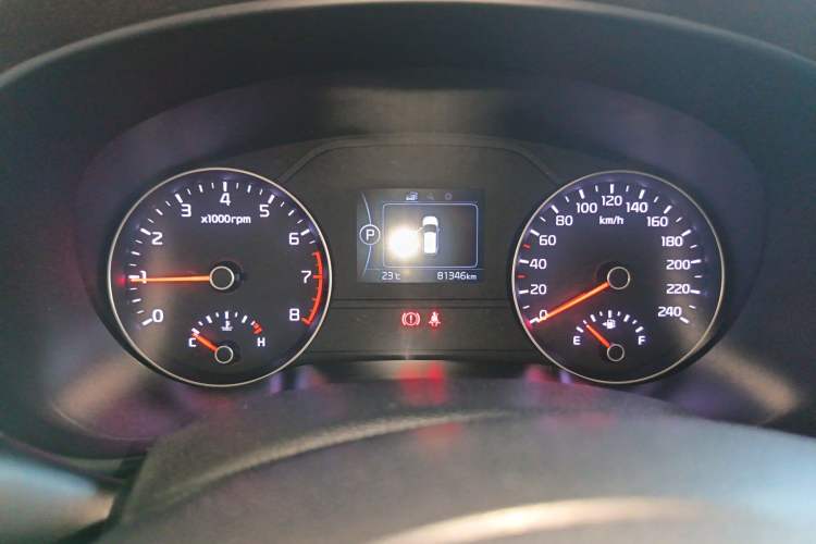 Used Kia KX5 2016 1.6T Automatic Two-Wheel Drive DLX Odometer Close Up