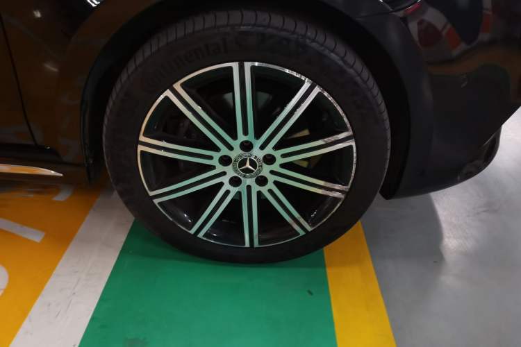 Used Mercedes-Benz V-Class 2021 V 260 L Long-wheelbase Luxury Edition