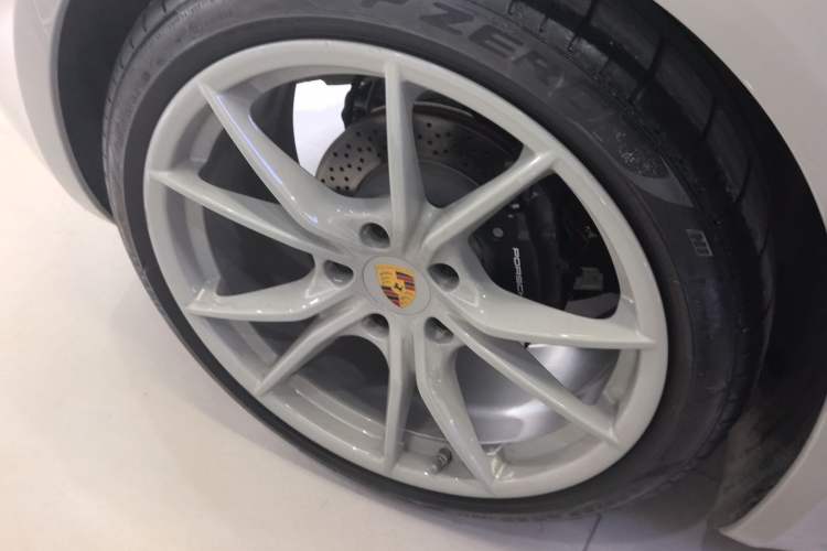 Used Porsche 718 2022 Cayman 2.0T
