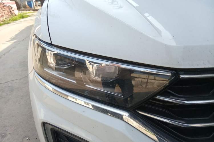 Used Volkswagen T-ROC 2020 280TSI DSG Two-Wheel Drive Comfort Version