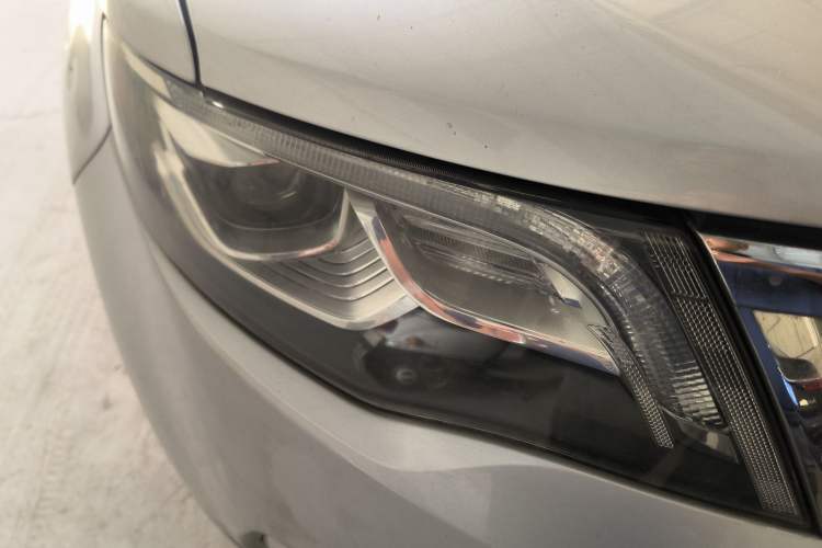 Used Geely Auto Emgrand X7 Sport 2016 1.8TD Automatic ZhiZun Version
