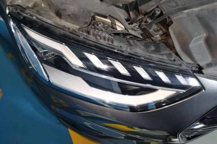 Used Audi A4L 2022 40 TFSI Luxury Dynamic Model Right Front Headlight