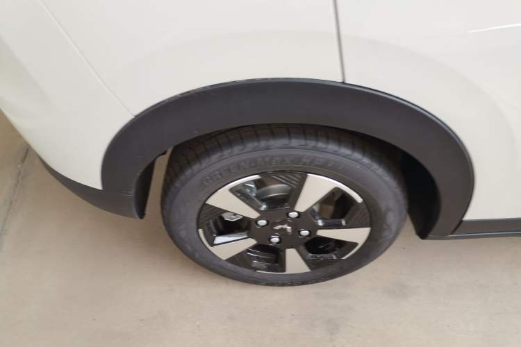 Used Wuling Bingo PLUS 2024 330 km Range Five-Seater Version