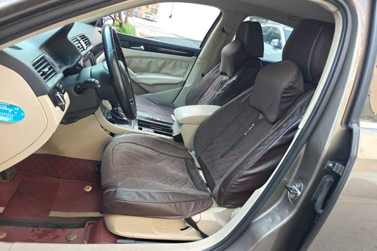 Used Volkswagen Passat 2011 1.8 TSI DSG Prestige Edition Left Front Seat