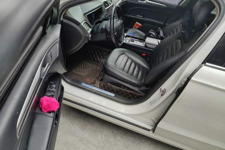 Used Ford Mondeo 2017 Facelifted EcoBoost 180 Fashion Edition Driver Seat