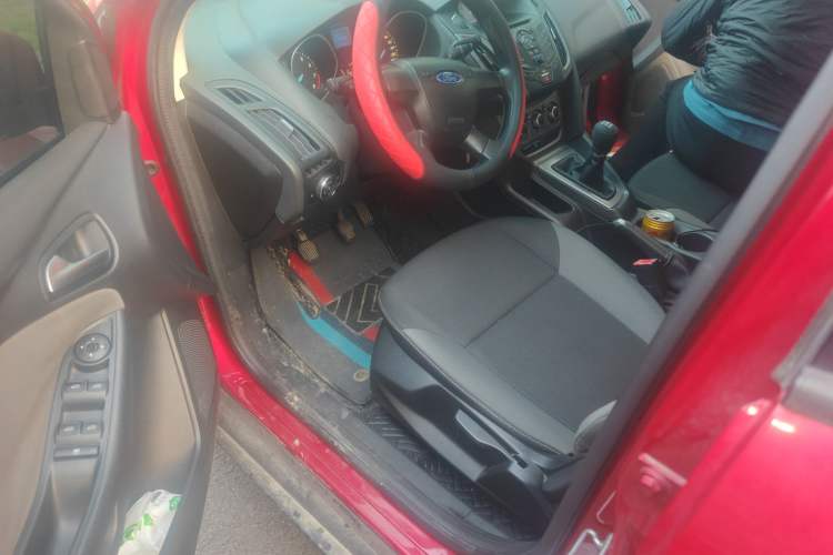 Used Ford Focus 2012 Hatchback 1.6L Manual Comfort Model