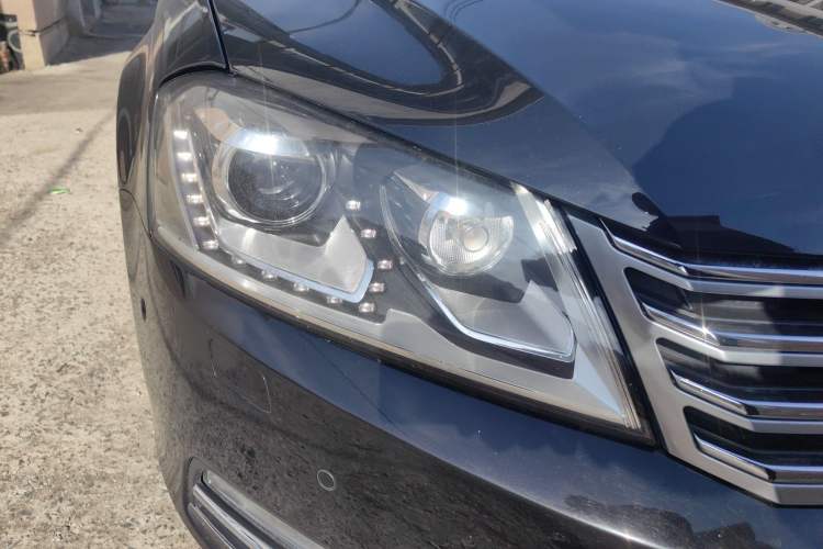 Used Volkswagen Magotan 2013 2.0 TSI Prestige Model
