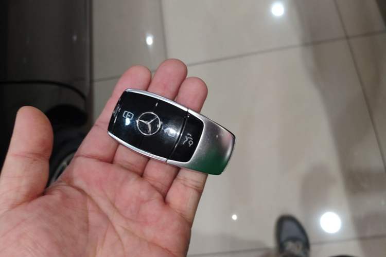 Used Mercedes-Benz E-Class 2022 E 260 L
