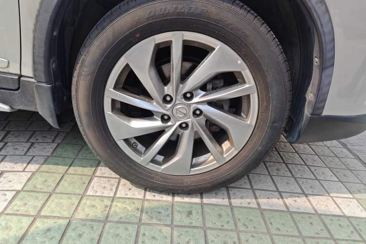 Used Nissan X-Trail 2014 2.5L CVT Ultimate Edition 4WD
