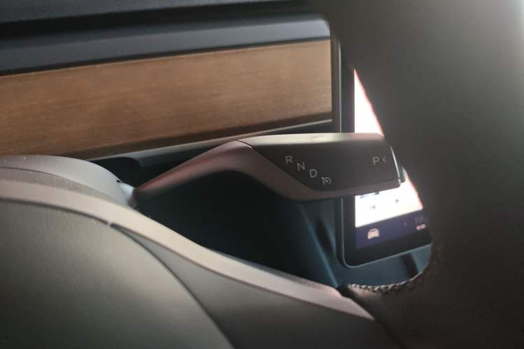 Used Tesla Model Y 2021 Long-Range All-Wheel-Drive Version