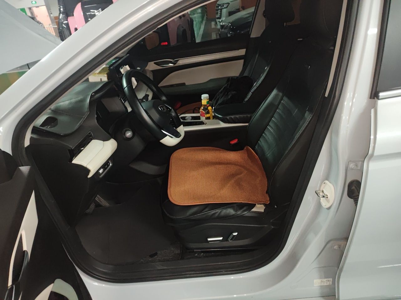 Geely Auto Emgrand L HiP 2022 1.5TD-DHT Pro 100KM Super Swift — снимка 15