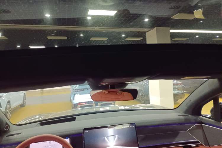 Used BYD Tang L 2025 EV 670KM LiDAR Flagship Version Headliner