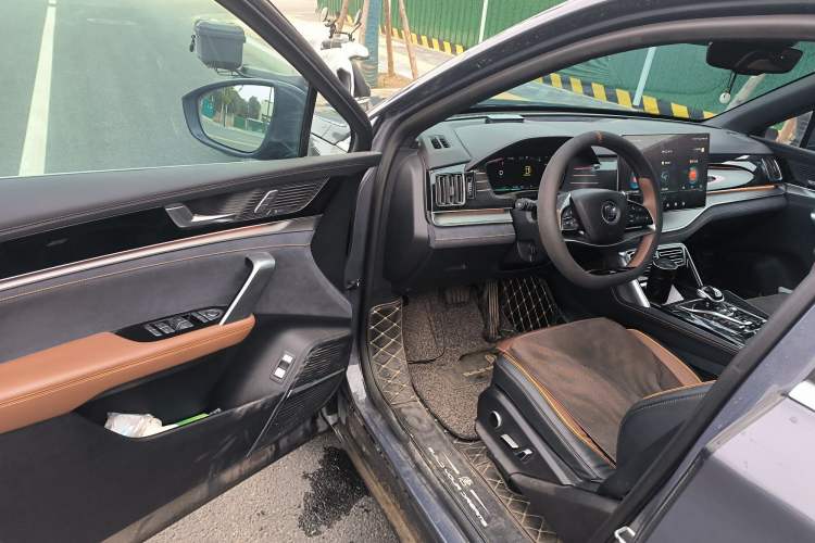 Used BYD Tang New Energy 2021 DM 2.0T Four-Wheel Drive High-Performance Flagship Model