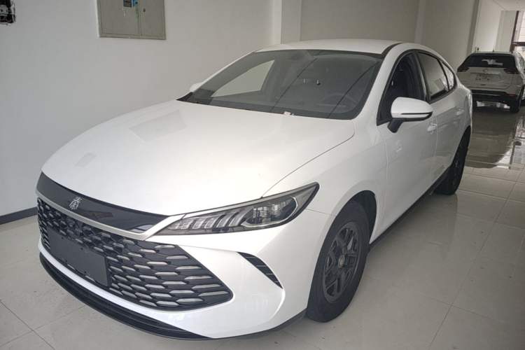 Used BYD Qin PLUS 2025 DM-i Smart Drive 55KM Leading Model
