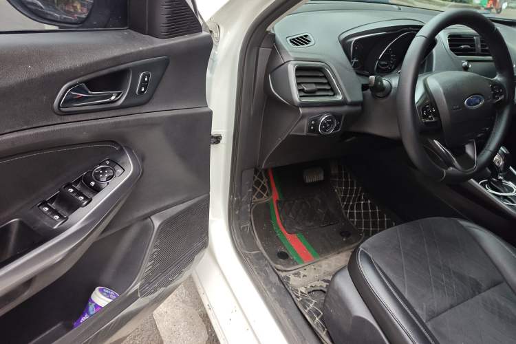 Used Ford Escort 2019 Revised Version 1.5L Automatic Enjoyment Type China VI Standard Driver Seat