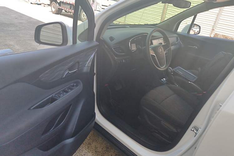 Used Buick Encore 2017 18T Automatic Two-Wheel Drive Urban Leading Model
