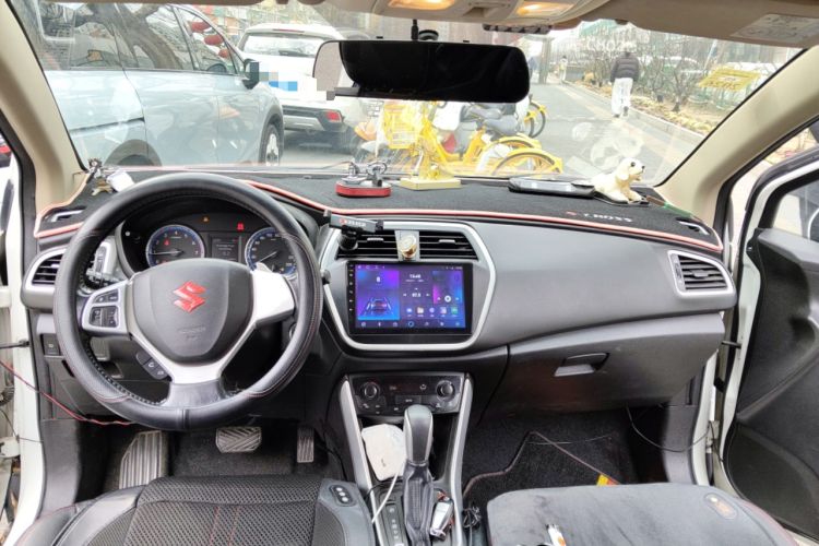 Used Suzuki S-Cross 2014 1.6L CVT Two-Wheel Drive Elite Version
