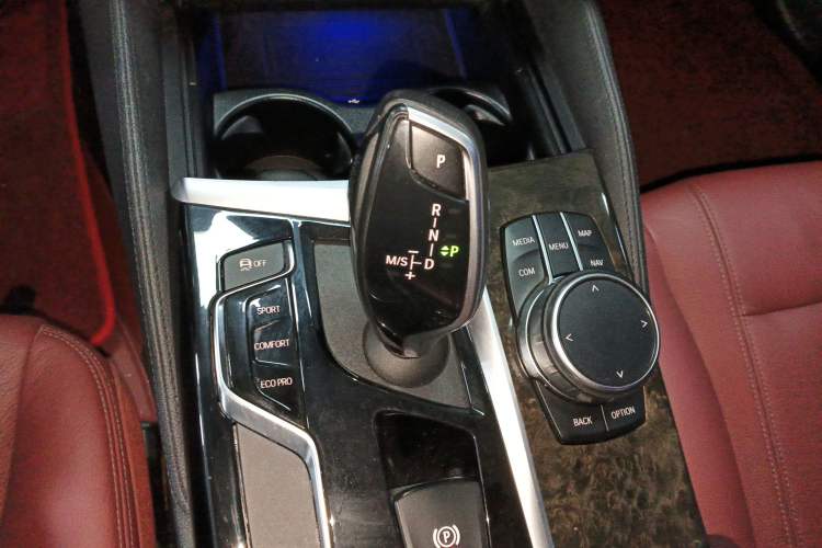 Used BMW 5 Series 2020 530Li Leading Model M Sport Package
