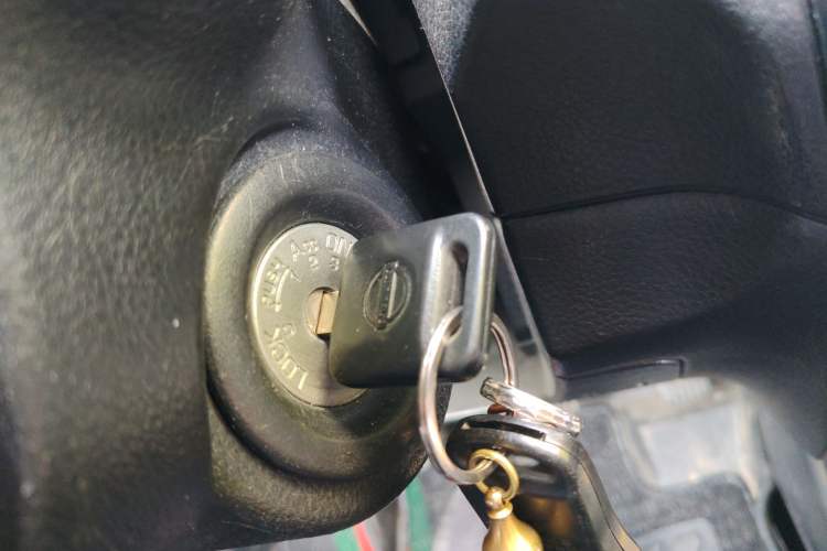 Used Nissan Livina 2013 Jingrui 1.6XL Manual Comfort Edition