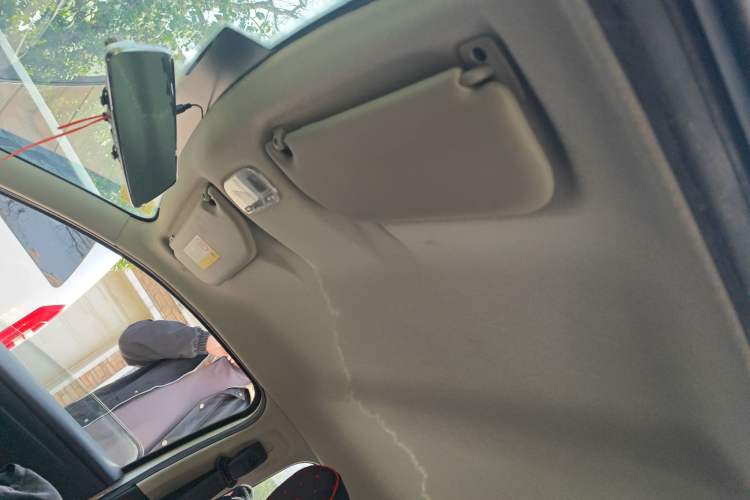 Used Peugeot 301 2016 1.6L Manual Comfort Edition Headliner