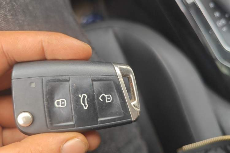 Used Volkswagen T-ROC 2021 280TSI DSG Two-Wheel Drive Comfort Connect Edition Vehicle Key