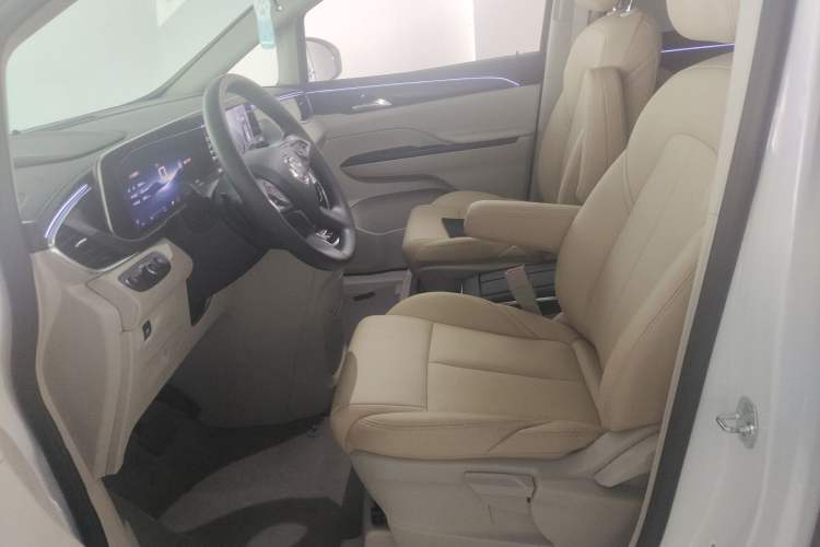 Used Buick GL8 2023 ES Lu Zun Comfort Model