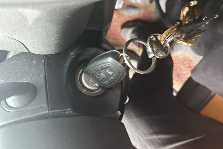 Used Ford Focus 2017 Sedan 1.6L Manual Fashion Edition Smart Drive Version
