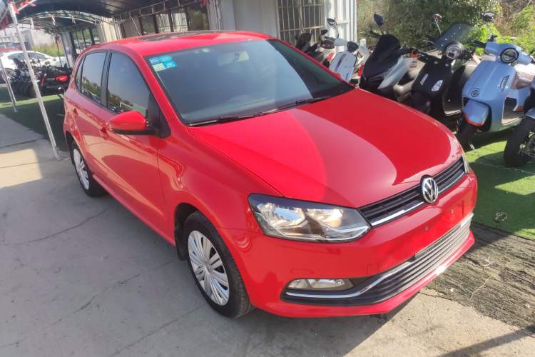 Used Volkswagen Polo 2016 1.6L Automatic Comfort Model
