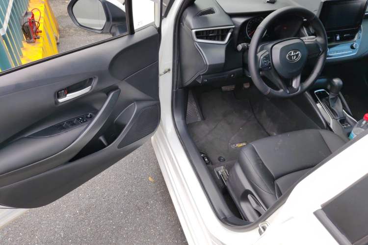 Used Toyota Levin 2022 Facelift TNGA 1.5L CVT Progressive Edition Driver Seat