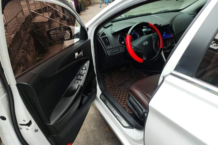 Used Hyundai Sonata 2013 2.0L Automatic Leading Edition
