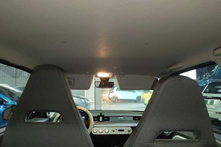 Used Wuling Hongguang MINIEV 2021 Macaron Premium Model – Lithium Iron Phosphate