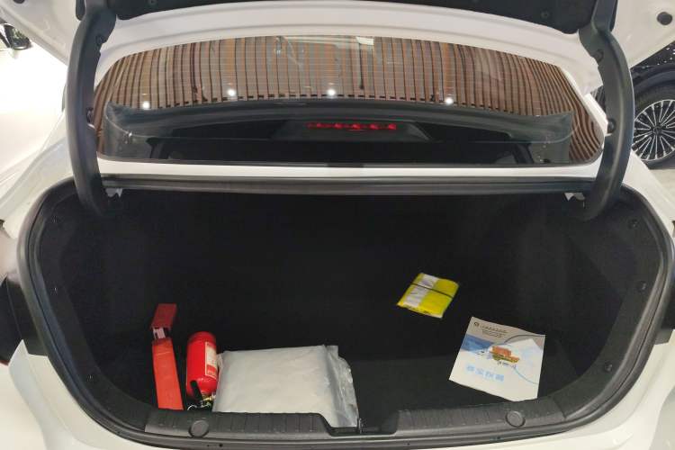 Used CHANGAN Eado 2020 PLUS Blue Whale NE 1.4T GDI DCT Flagship Model Trunk