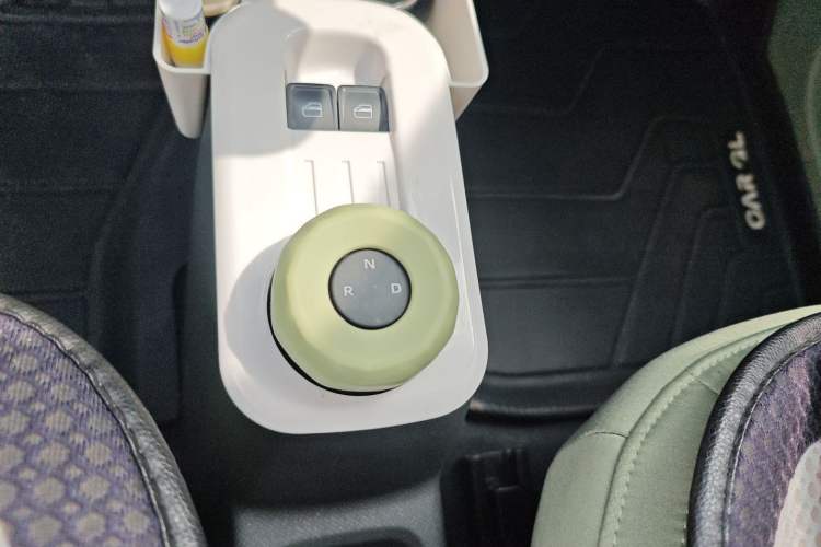 Used Geely Galaxy Panda 2025 210km Panda Rider Gear Lever