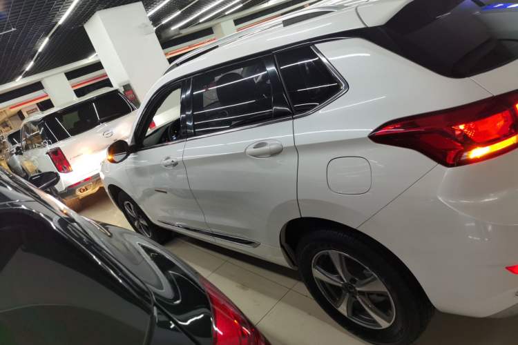 Used Haval H6 Coupe 2019 1.5T Automatic Two-Wheel Drive Luxury Smart Connectivity Version China VI Standard
