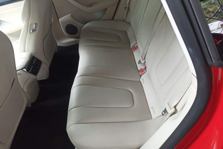 Used Hima Luxeed S7 2025 785 km Ultra