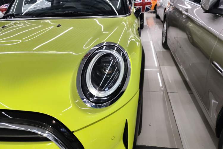 Used MINI MINI 2022 Updated 1.5T COOPER Artist