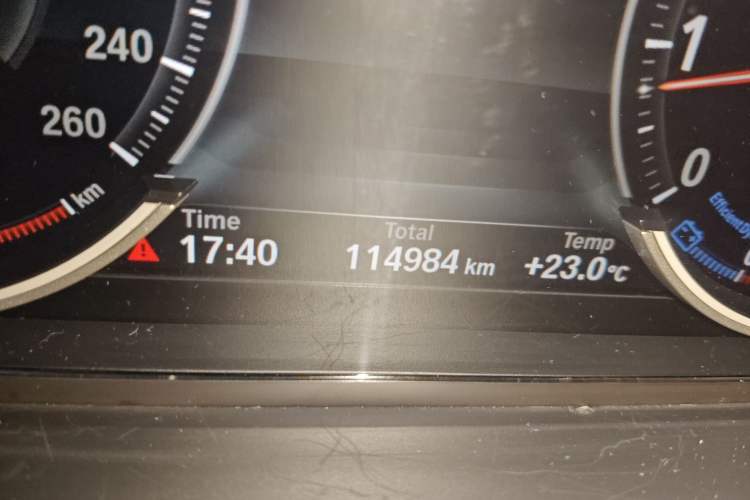 Used BMW 7 Series 2014 730Li Premium Edition Odometer Close Up