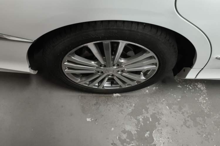 Used Honda Elysion 2016 2.4L Luxury Edition
