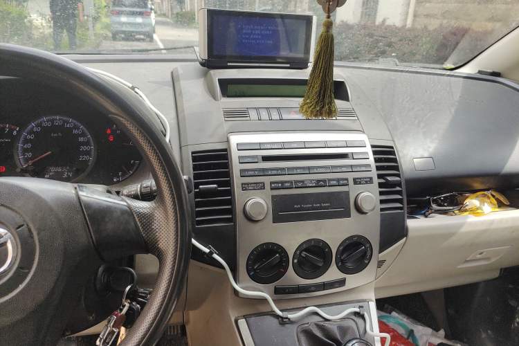 Used Mazda 5 2008 2.0 Manual Comfort Version Audio And AC Panel