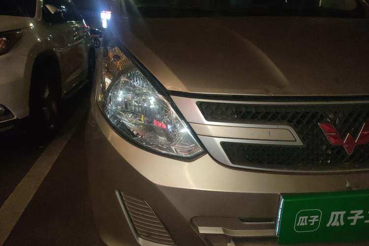 Used Wuling Rongguang V 2019 1.5L Van - Utility Model Right Front Headlight