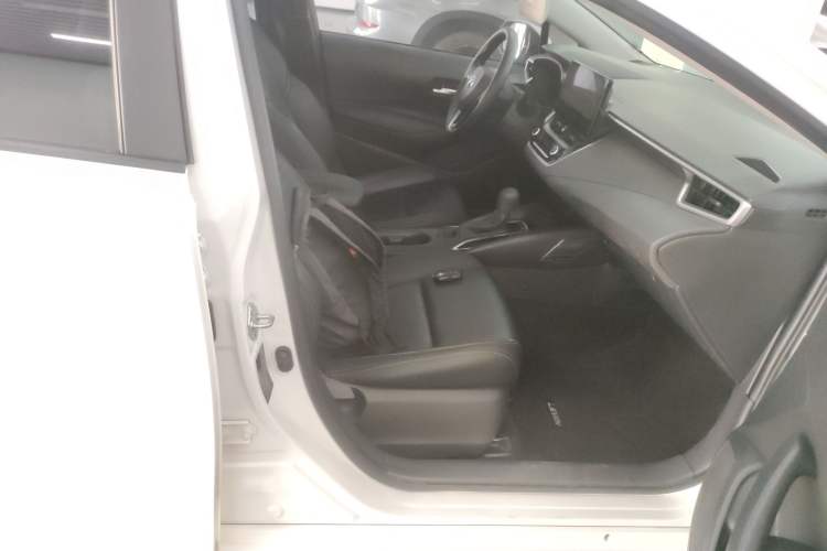 Used Toyota Levin 2023 Smart Electric Hybrid Dual-Engine 1.8L Leading Edition
