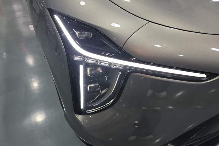 Used IM LS6 2026 Model Pure Electric Max Right Front Headlight