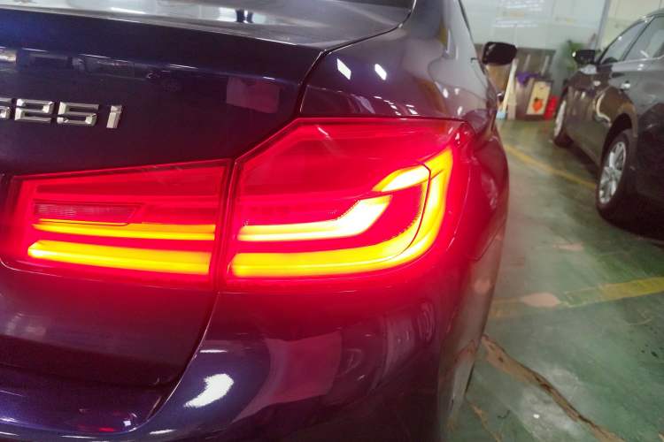 Used BMW 5 Series 2019 Restyled 525i M Sport Package