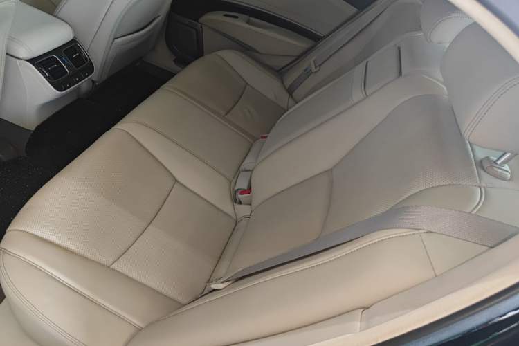 Used Acura RLX 2013 3.5L PAWS Edition