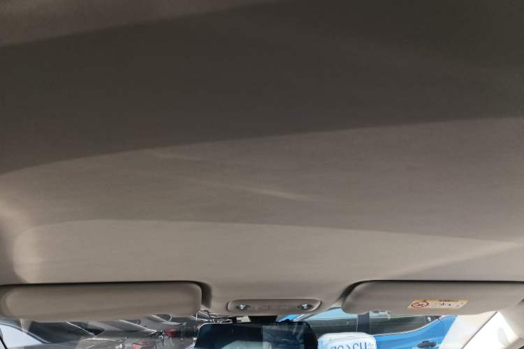 Used Wuling Wuling Starlight 730 2025 Model Plug-in Hybrid 125km Luxury Edition
