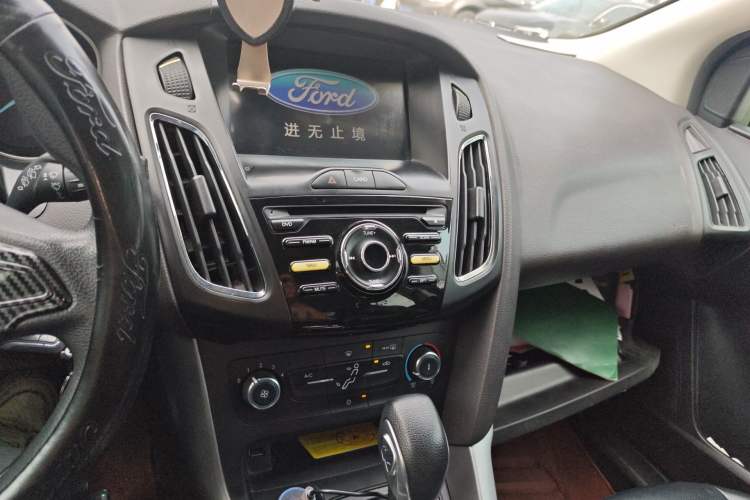 Used Ford Focus 2015 Hatchback 1.6L Automatic Comfort Model