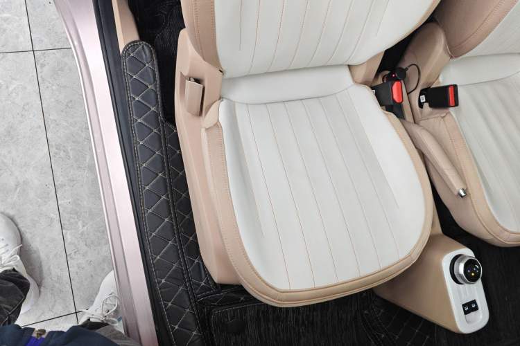 Used Geely Galaxy Panda 2023 Panda Mini 200km Endurance Bear
