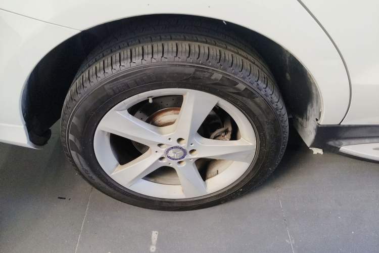 Used Mercedes-Benz M-Class 2014 ML 320 4MATIC
