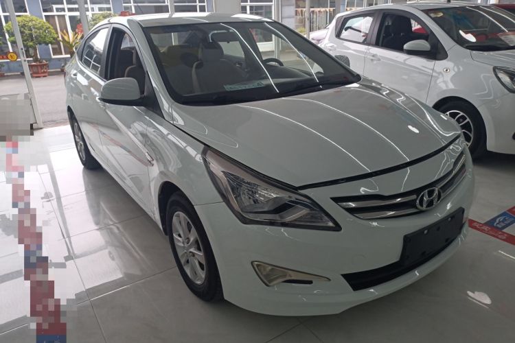 Used Hyundai Verna (older generation) 2014 1.4L Manual Smart GLS Trim
